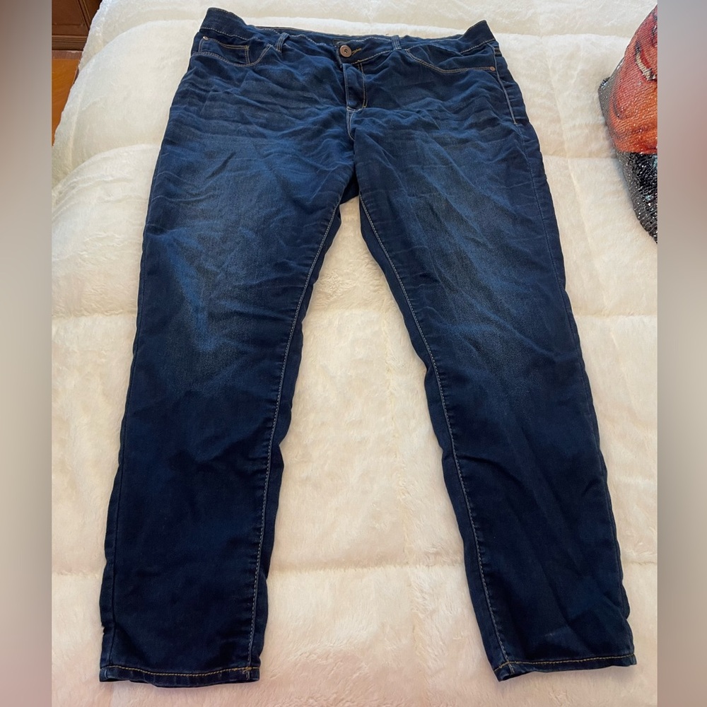 Jordache Women's Essential High Rise Super Skinny Jean